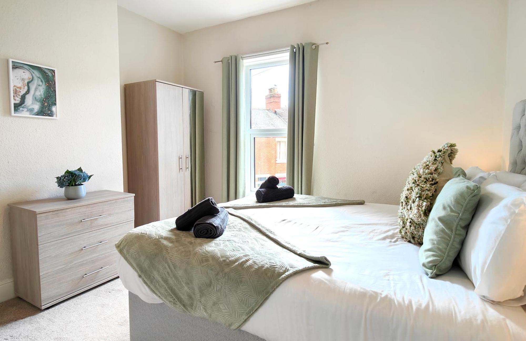 Douglas House, Near Hospital, Attractive And Comfy 2 Bedroom House With Enclosed Yard To Rear Carlisle  Luaran gambar