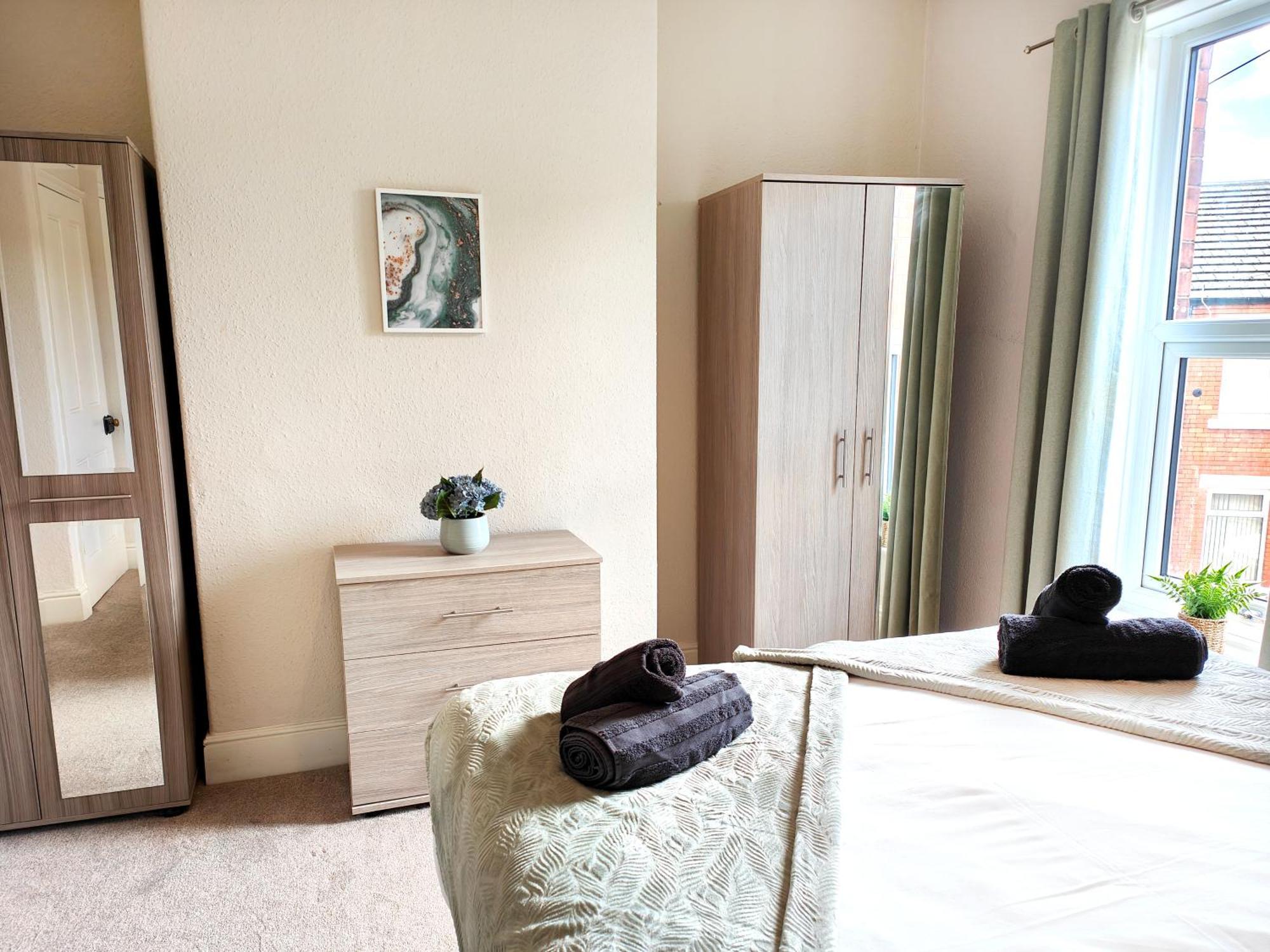 Douglas House, Near Hospital, Attractive And Comfy 2 Bedroom House With Enclosed Yard To Rear Carlisle  Luaran gambar