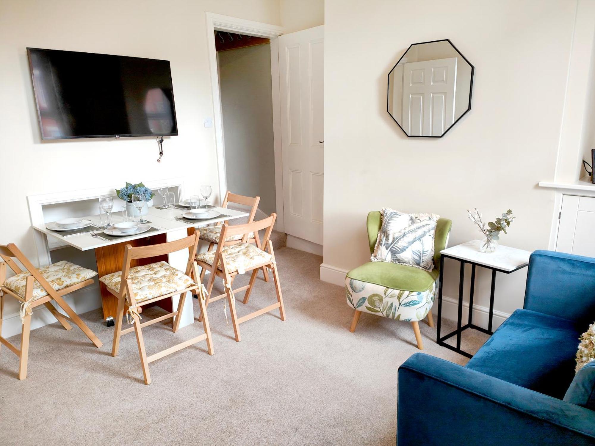 Douglas House, Near Hospital, Attractive And Comfy 2 Bedroom House With Enclosed Yard To Rear Carlisle  Luaran gambar