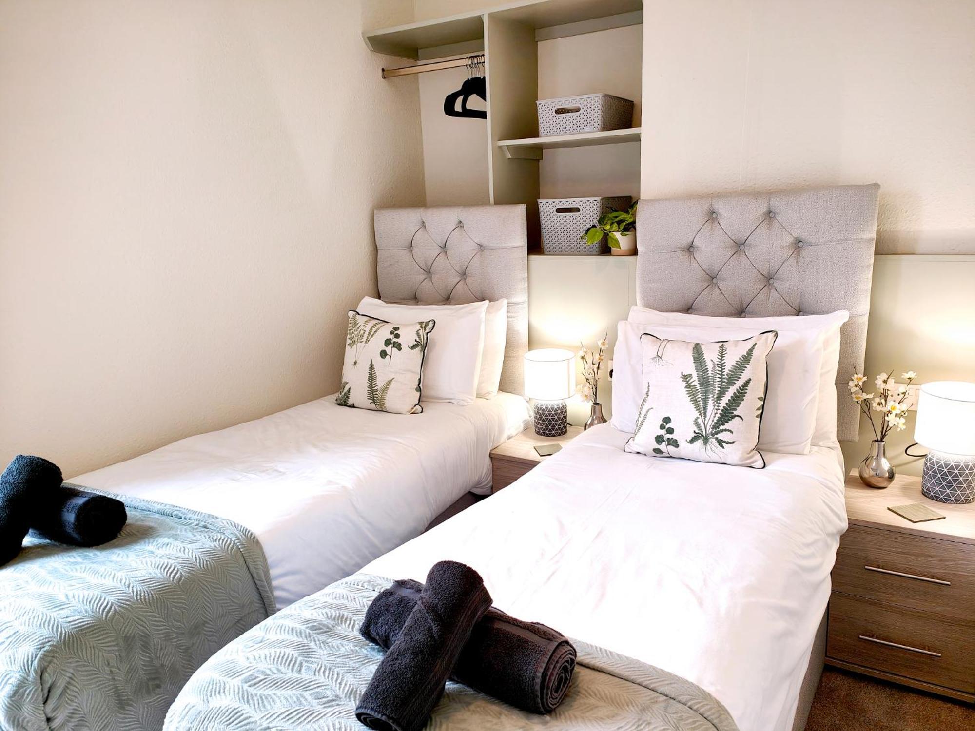 Douglas House, Near Hospital, Attractive And Comfy 2 Bedroom House With Enclosed Yard To Rear Carlisle  Luaran gambar
